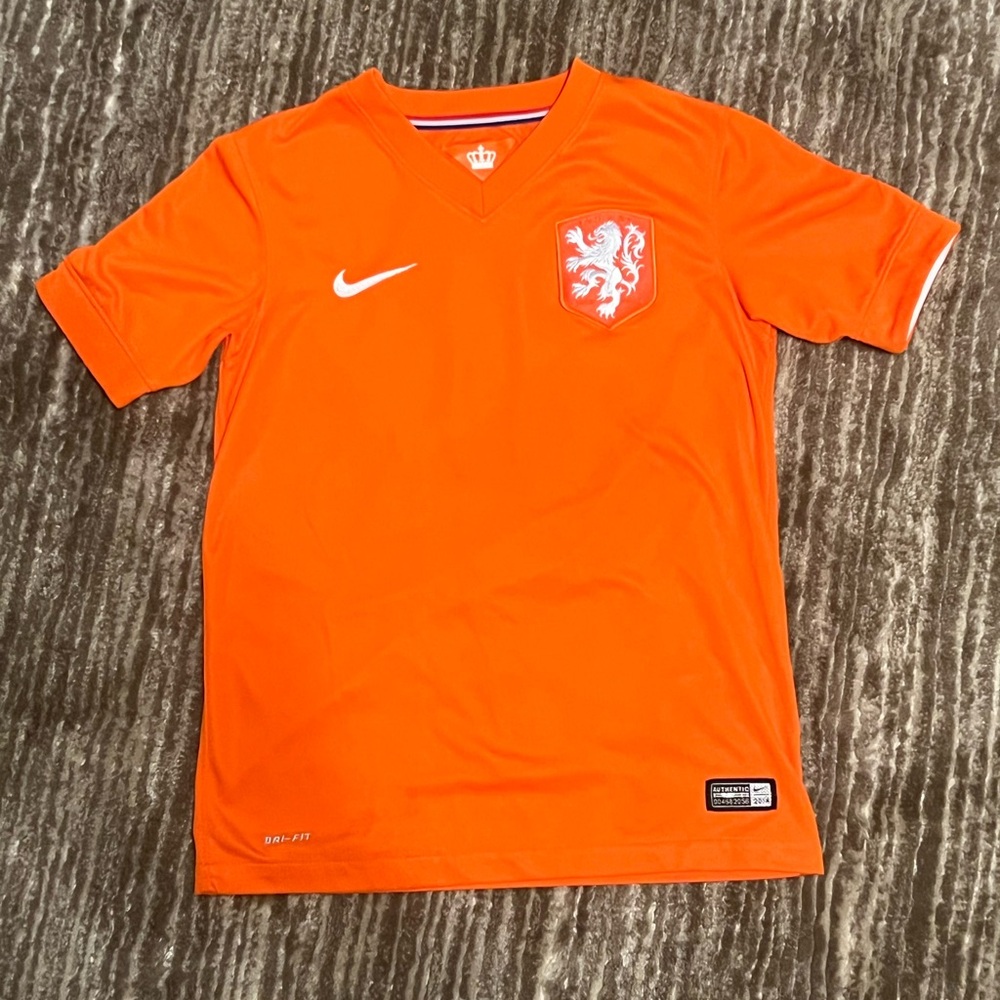Boys Nike Netherlands soccer jersey size medium
